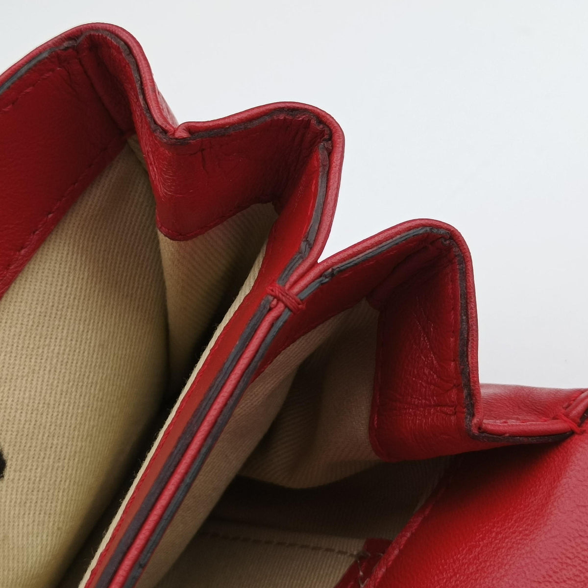 Pre-owned Valentino Rockstud Va Va Voom Red Leather  shoulderbag | stylenewstar