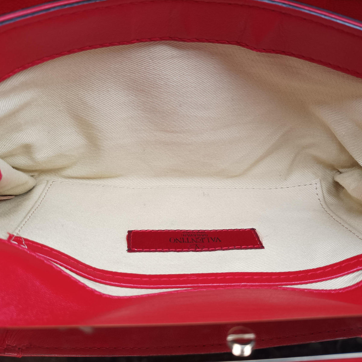 Pre-owned Valentino Rockstud Va Va Voom Red Leather  shoulderbag | stylenewstar