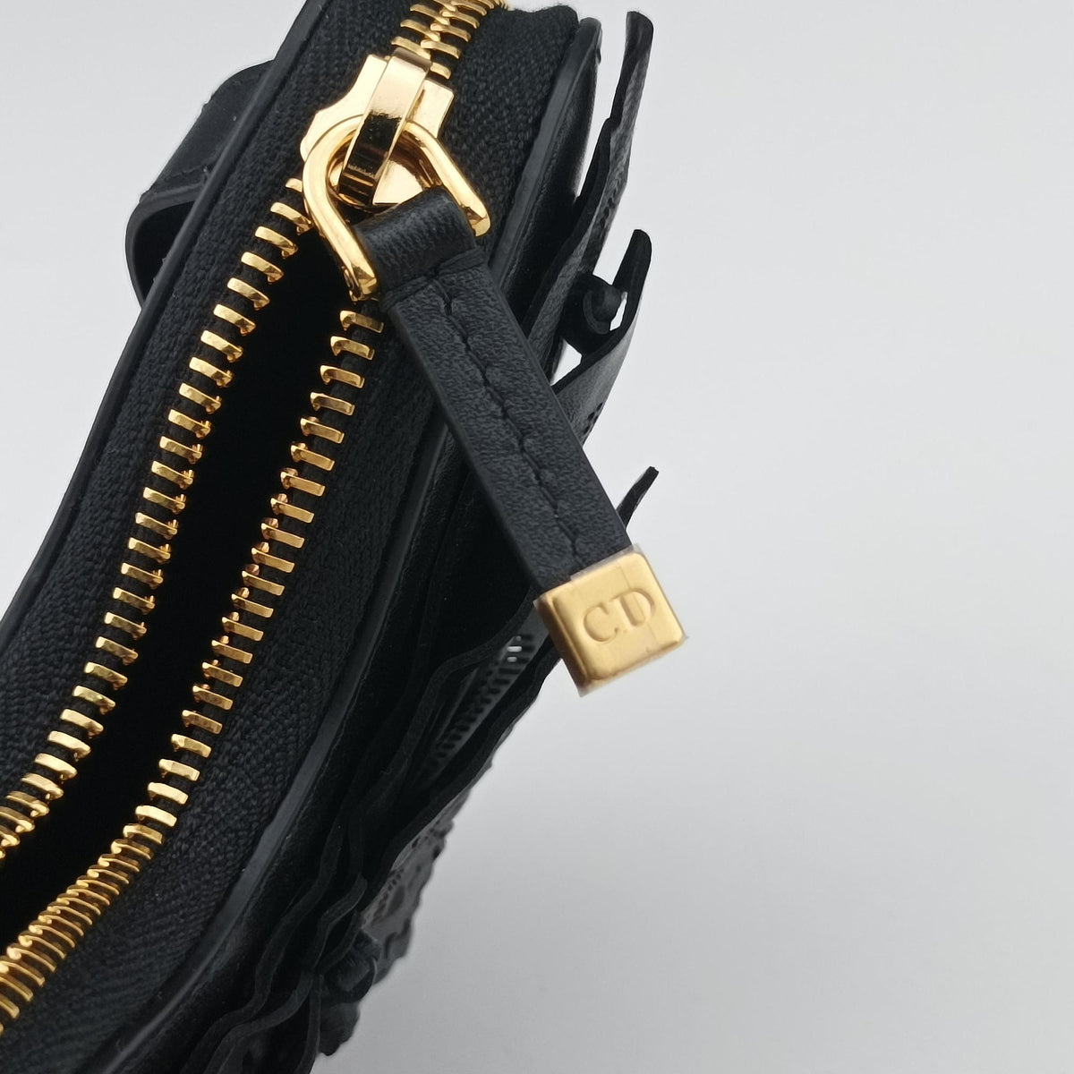 Secondhand Christian Dior 30 Montaigne Removable Black Lambskin  bum bag/waist bag | stylenewstar