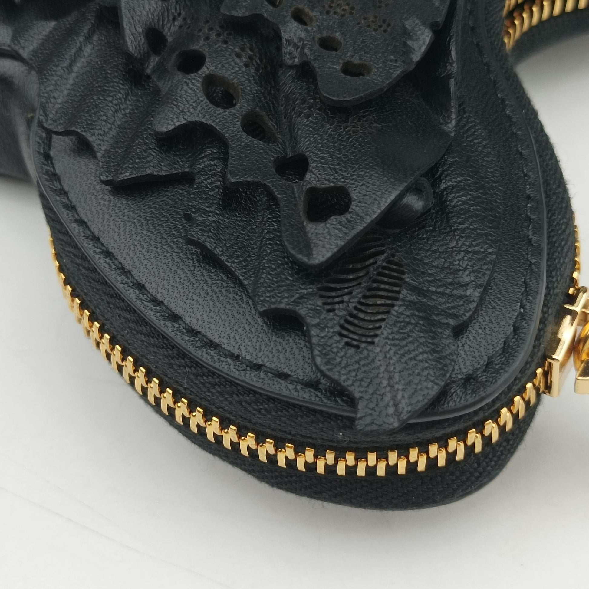 Secondhand Christian Dior 30 Montaigne Removable Black Lambskin  bum bag/waist bag | stylenewstar