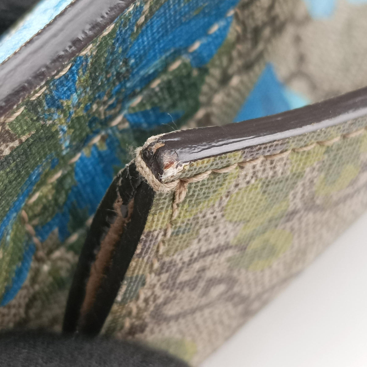Pre-owned Gucci GG Supreme Linea C Blooms GucciGhost Beige×Multicolour PVC coated canvas 414476 shoulderbag | stylenewstar