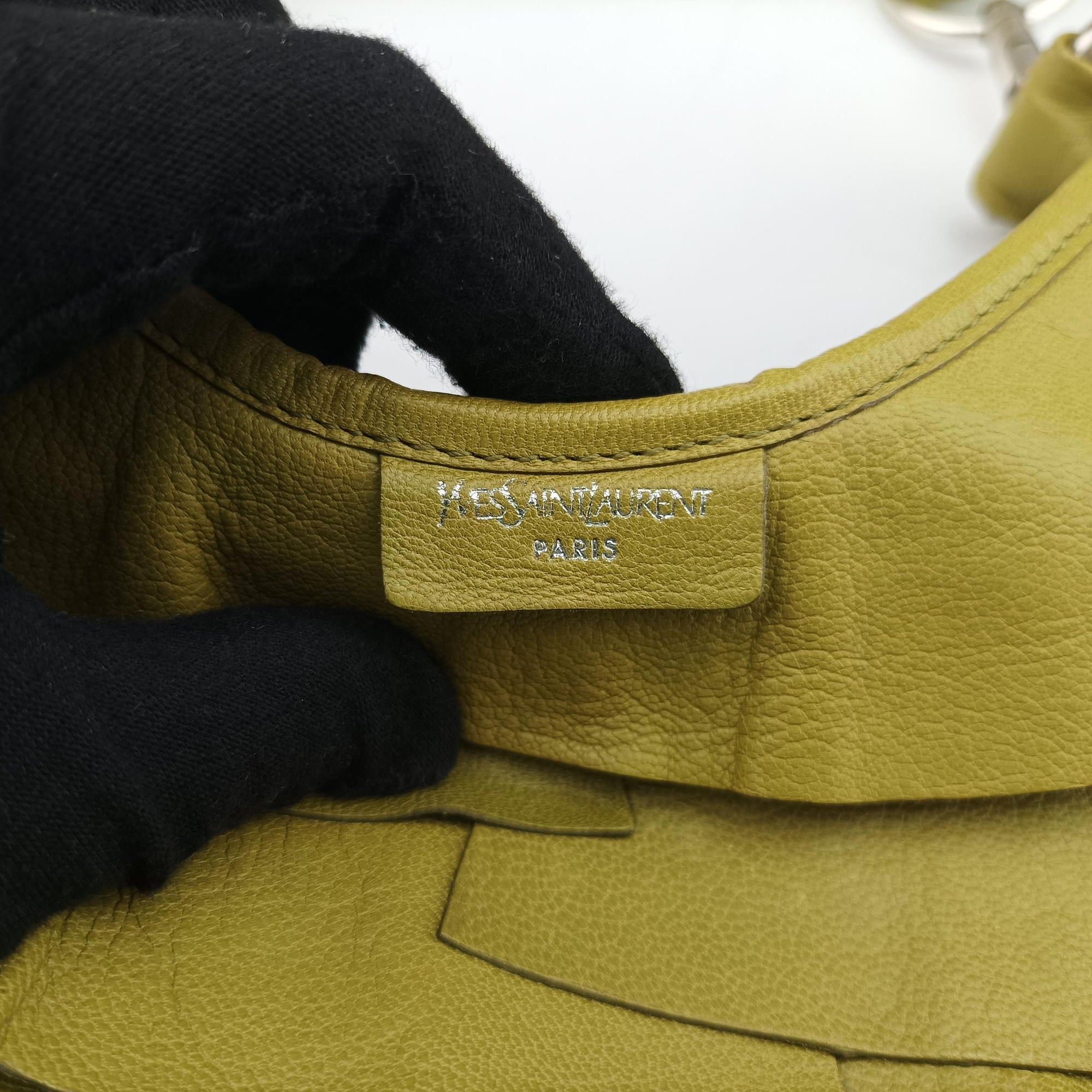 Pre-owned Yves Saint Laurent Mombasa Green Leather 122245 shoulderbag | stylenewstar