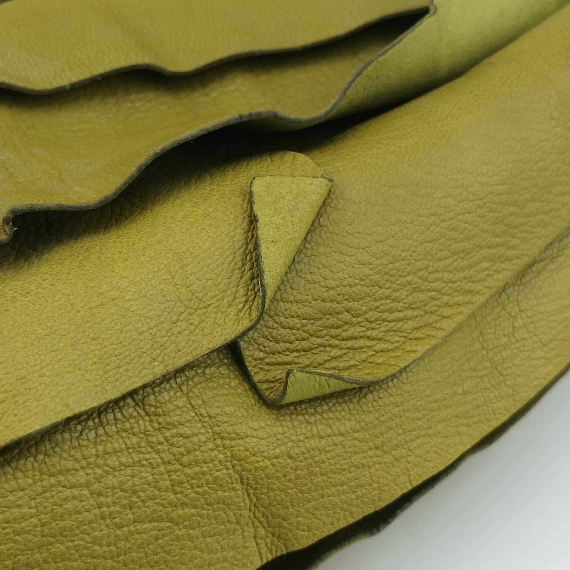 Pre-owned Yves Saint Laurent Mombasa Green Leather 122245 shoulderbag | stylenewstar