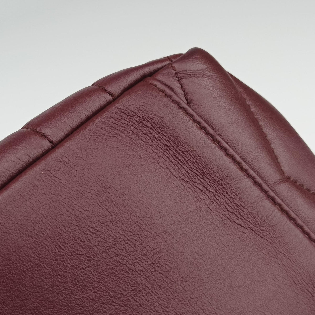 Pre-owned Yves Saint Laurent LOULOU bowling Burgundy Leather 454317 shoulderbag | stylenewstar