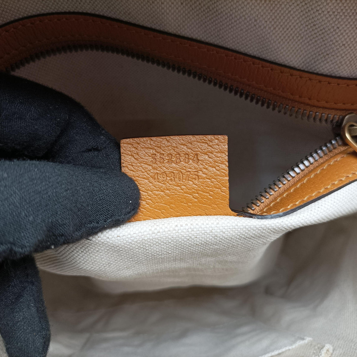 The Three Little Pigs Brown PVC coated canvas × leather 552884 E032209238三匹のこぶた ブラウン PVCコーティングキャンバス×レザー 552884 E032209238