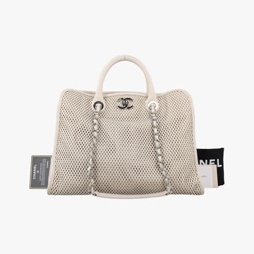 Up in the Air Perforated French Riviera  White lambskin A67654 17921437アップ ザ エア フレンチリビエラ  ホワイト ラムスキン A67654 17921437