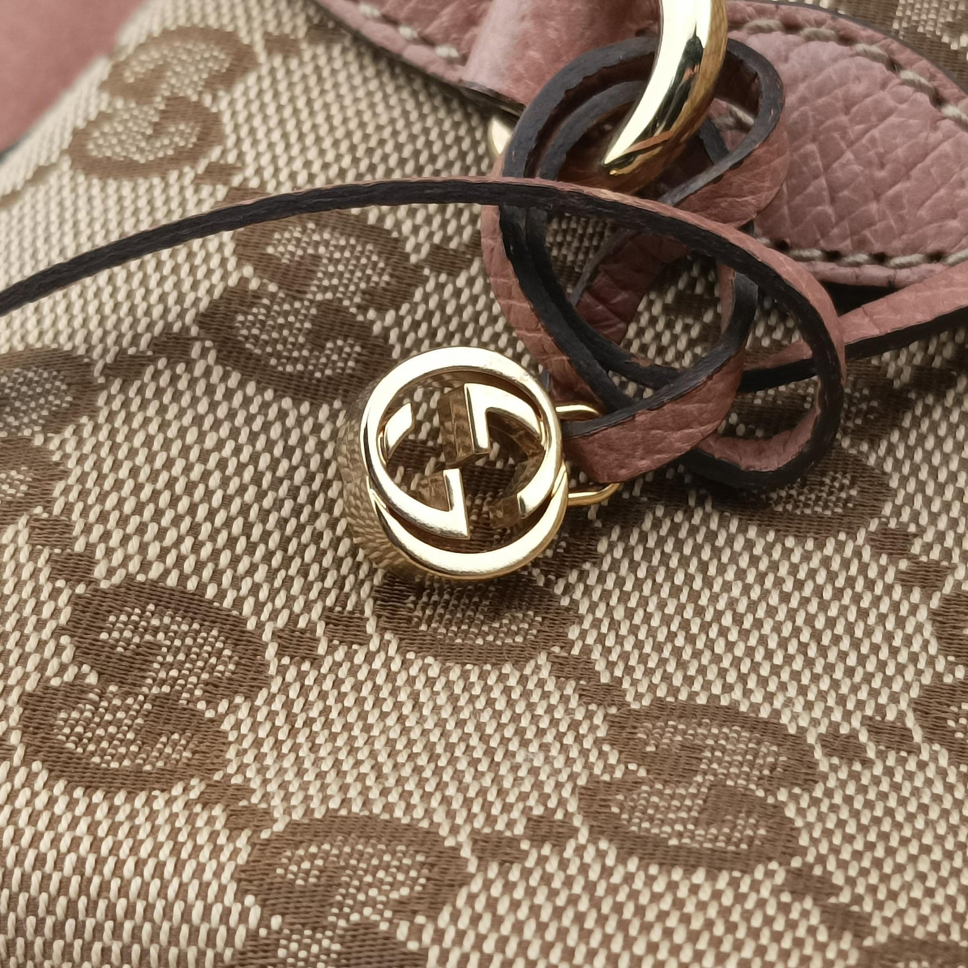 Pre-owned Gucci Guccissima Bree khaki×pink Canvas×Leather 353120 handbag | stylenewstar