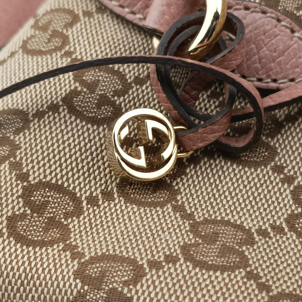 Pre-owned Gucci Guccissima Bree khaki×pink Canvas×Leather 353120 handbag | stylenewstar