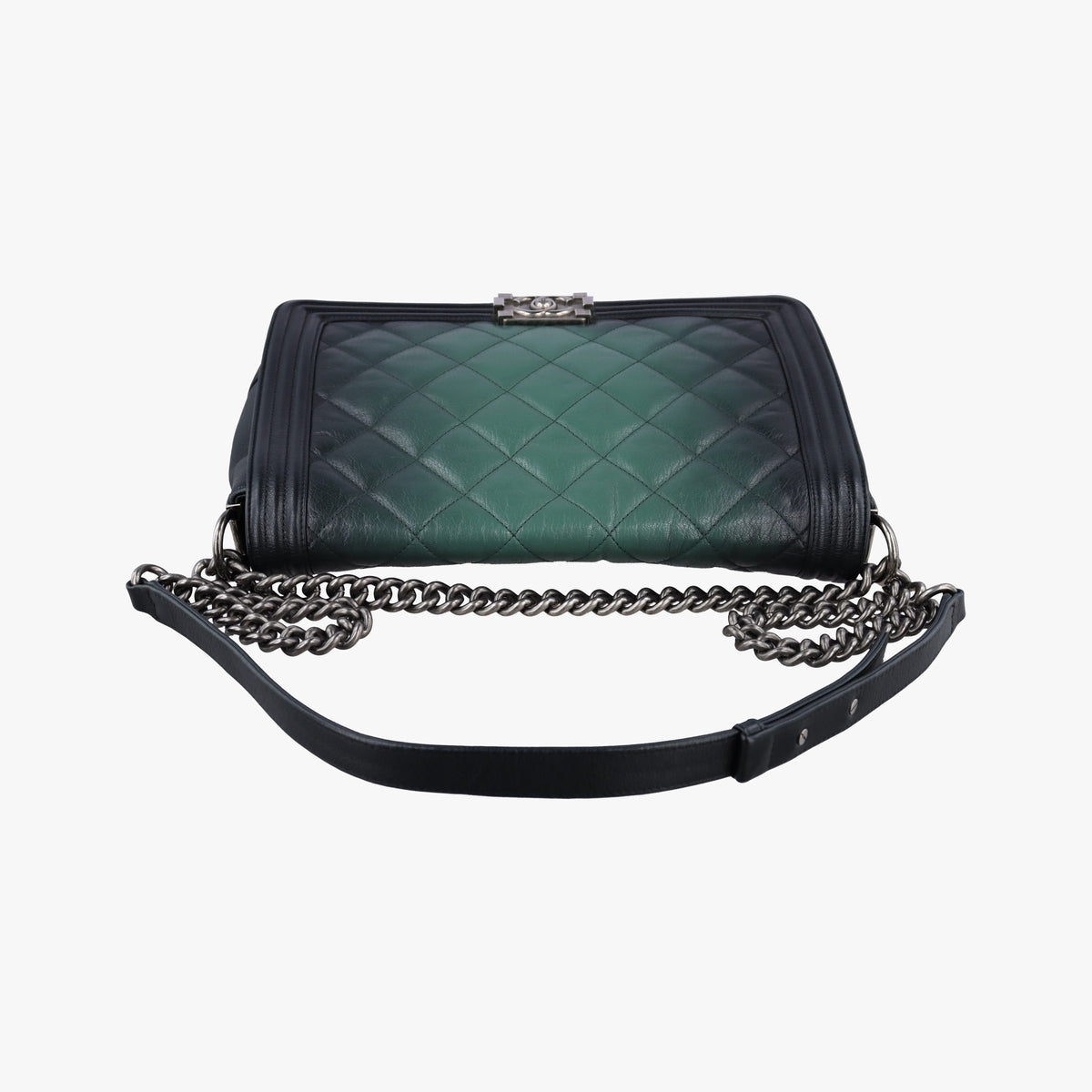 BOY CHANEL Black × Green Leather A92005 18578507ボーイシャネル ブラック × グリーン レザー A92005 18578507