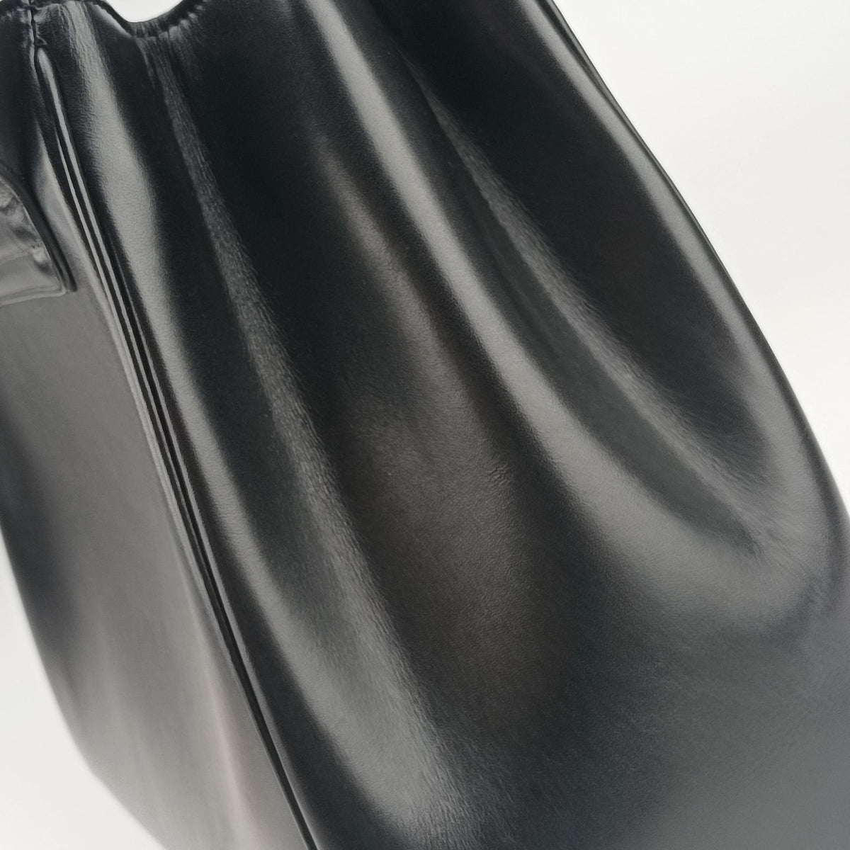 16 Bag Black Calfskin U-CU-019916 バッグ ブラック カーフスキン U-CU-0199