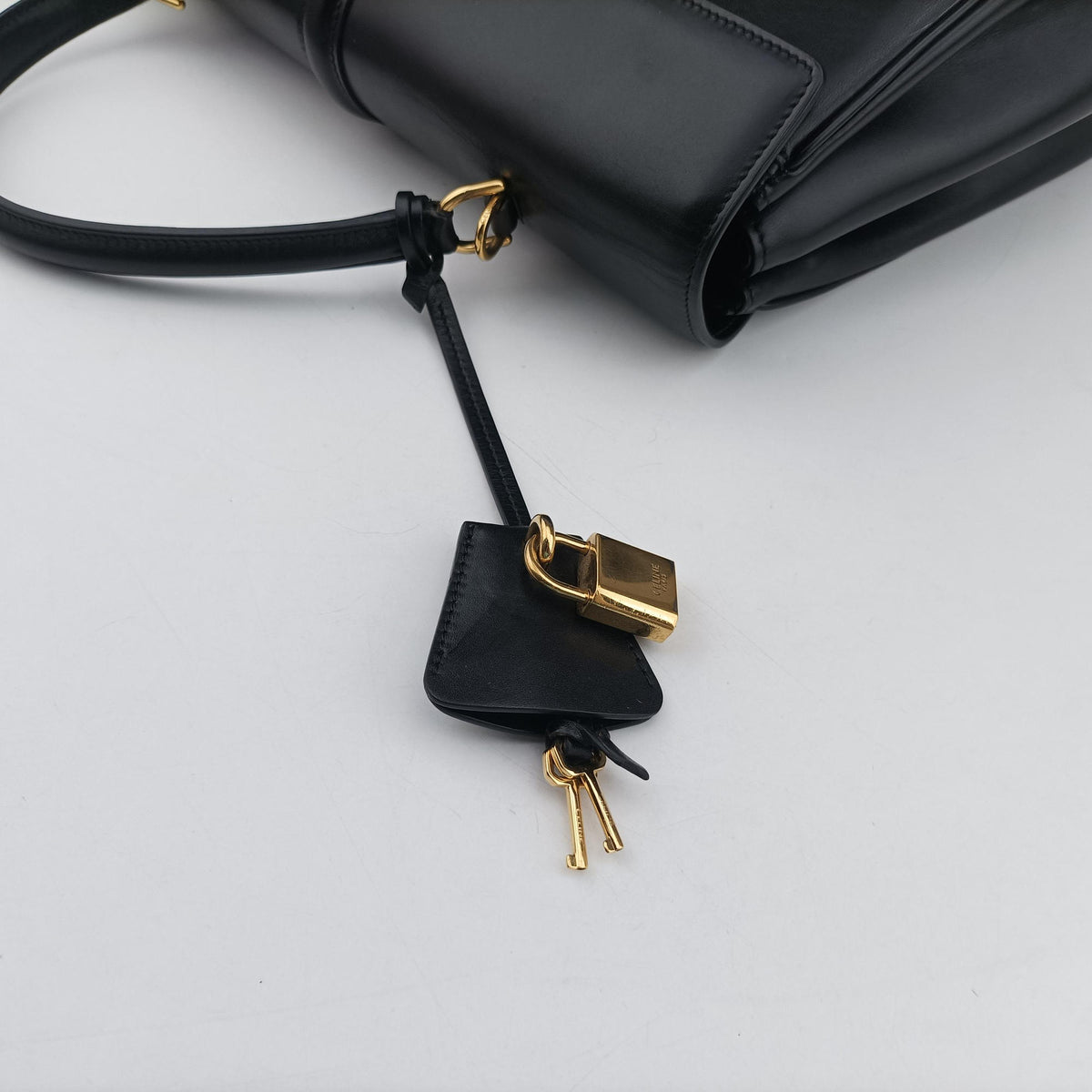 16 Bag Black Calfskin U-CU-019916 バッグ ブラック カーフスキン U-CU-0199