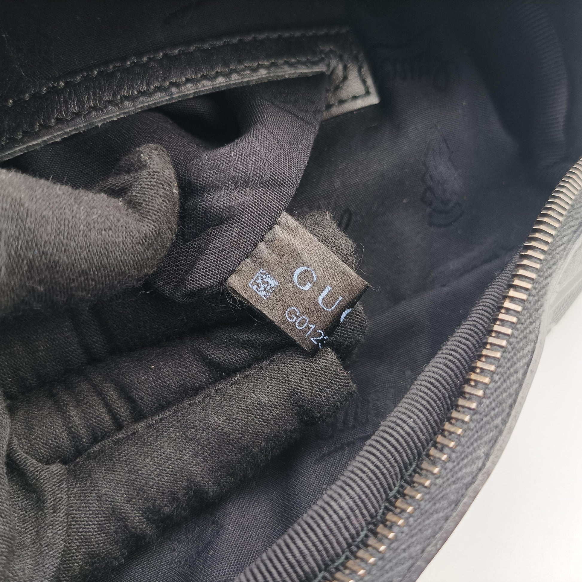 Pre-owned Gucci GG Supreme Black PVC coated canvas 233269 bum bag/waist bag | stylenewstar