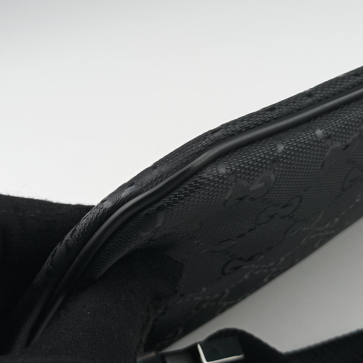 Pre-owned Gucci GG Supreme Black PVC coated canvas 233269 bum bag/waist bag | stylenewstar