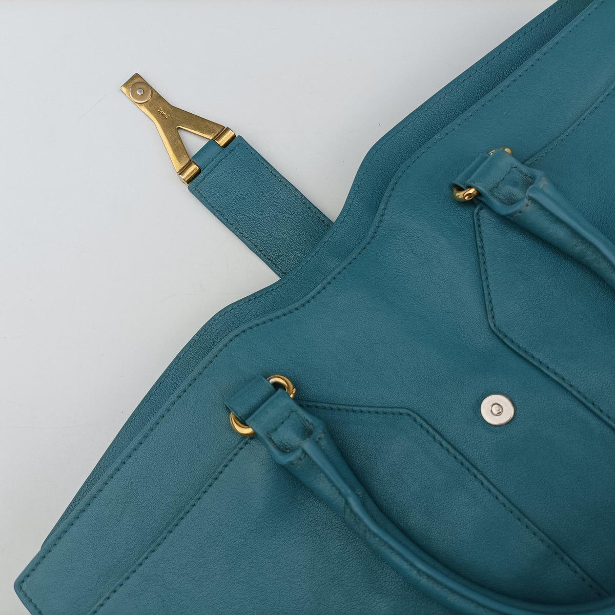 Y LIGNE Petit Cabas Blue Leather 275091 275091.001998Yライン プチカバス ブルー レザー 275091 275091.001998