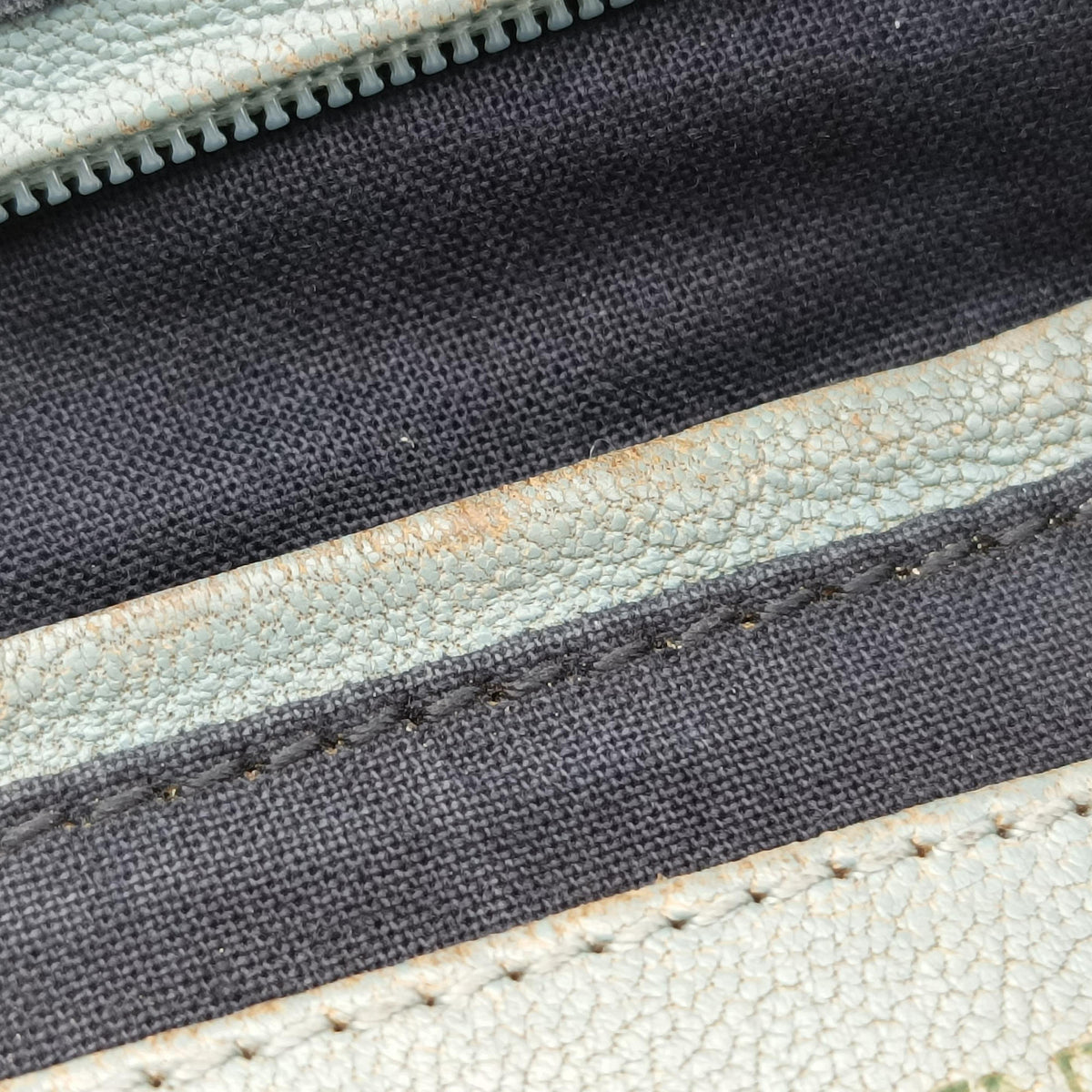 Y LIGNE Petit Cabas Blue Leather 275091 275091.001998Yライン プチカバス ブルー レザー 275091 275091.001998