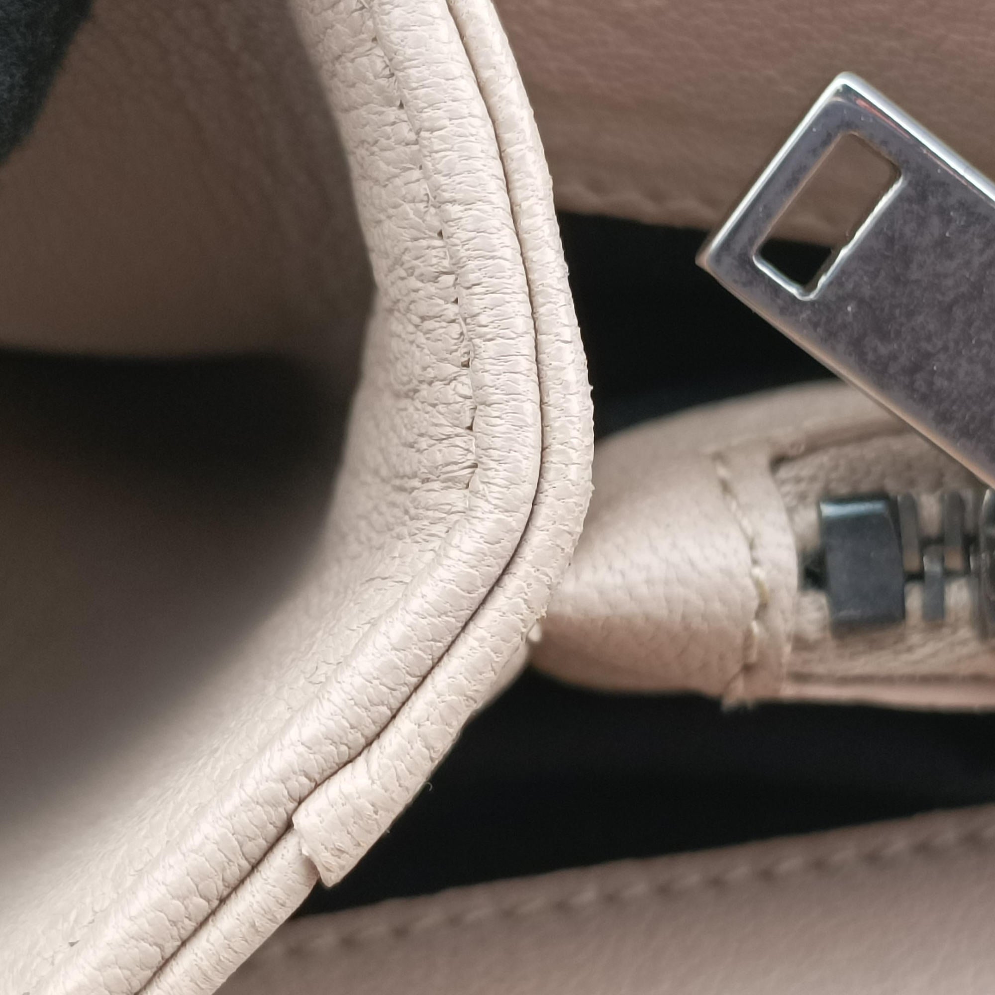 COLLEGE Beige Leather 487212 LND487212.0918カレッジ ベージュ レザー 487212 LND487212.0918