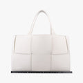 The Arcotote White lambskin B09452446Qザ アルコトート ホワイト ラムスキン B09452446Q