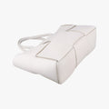 The Arcotote White lambskin B09452446Qザ アルコトート ホワイト ラムスキン B09452446Q