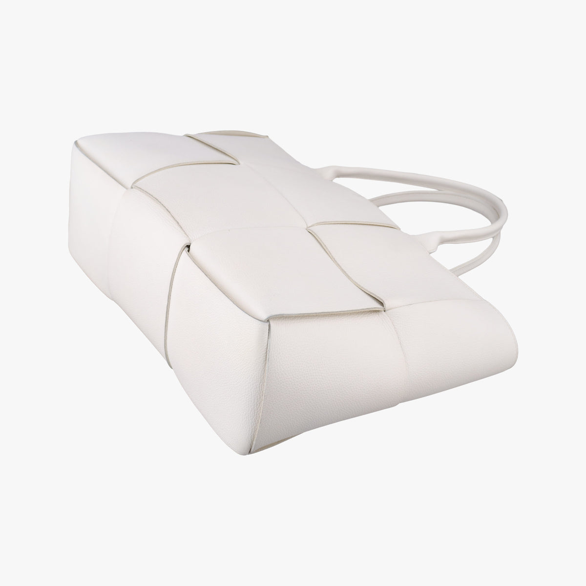 The Arcotote White lambskin B09452446Qザ アルコトート ホワイト ラムスキン B09452446Q
