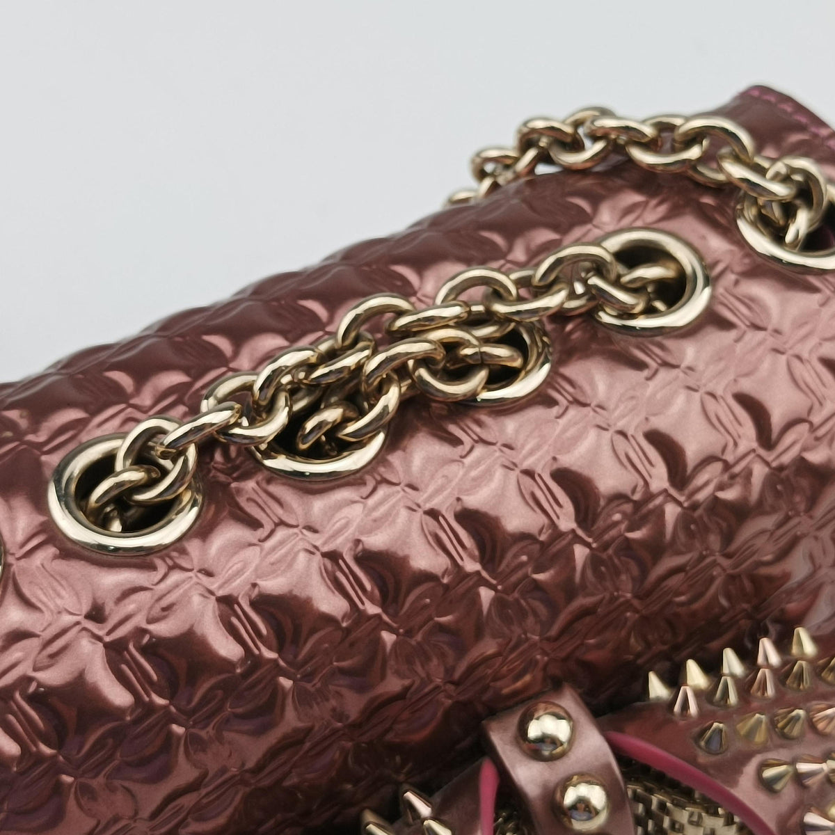 Pre-owned Christian Louboutin Sweet Charity Scarabe Spike Pink Patent  shoulderbag | stylenewstar