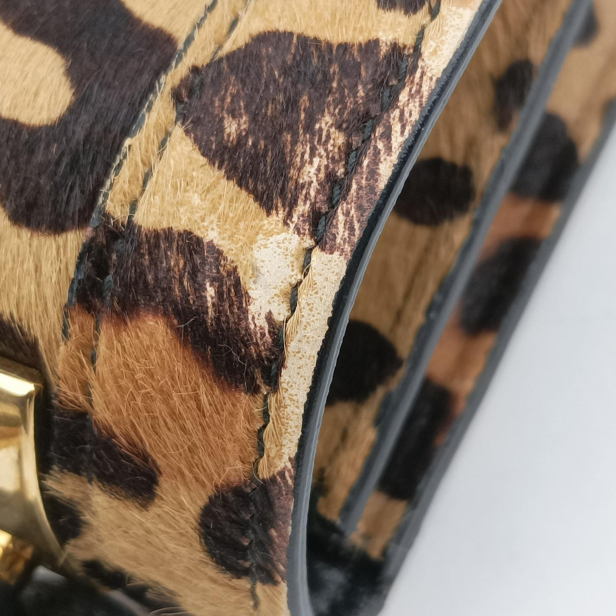 Secondhand Miu Miu Leopard print Multicolour ponyhair×leather  shoulderbag | stylenewstar