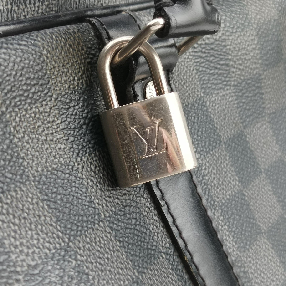 Porte Documents Voyage Noir Damier Graphite N41125 TR0133ポルト ドキュマン ヴォワヤージュ ノワール ダミエグラフィット N41125 TR0133
