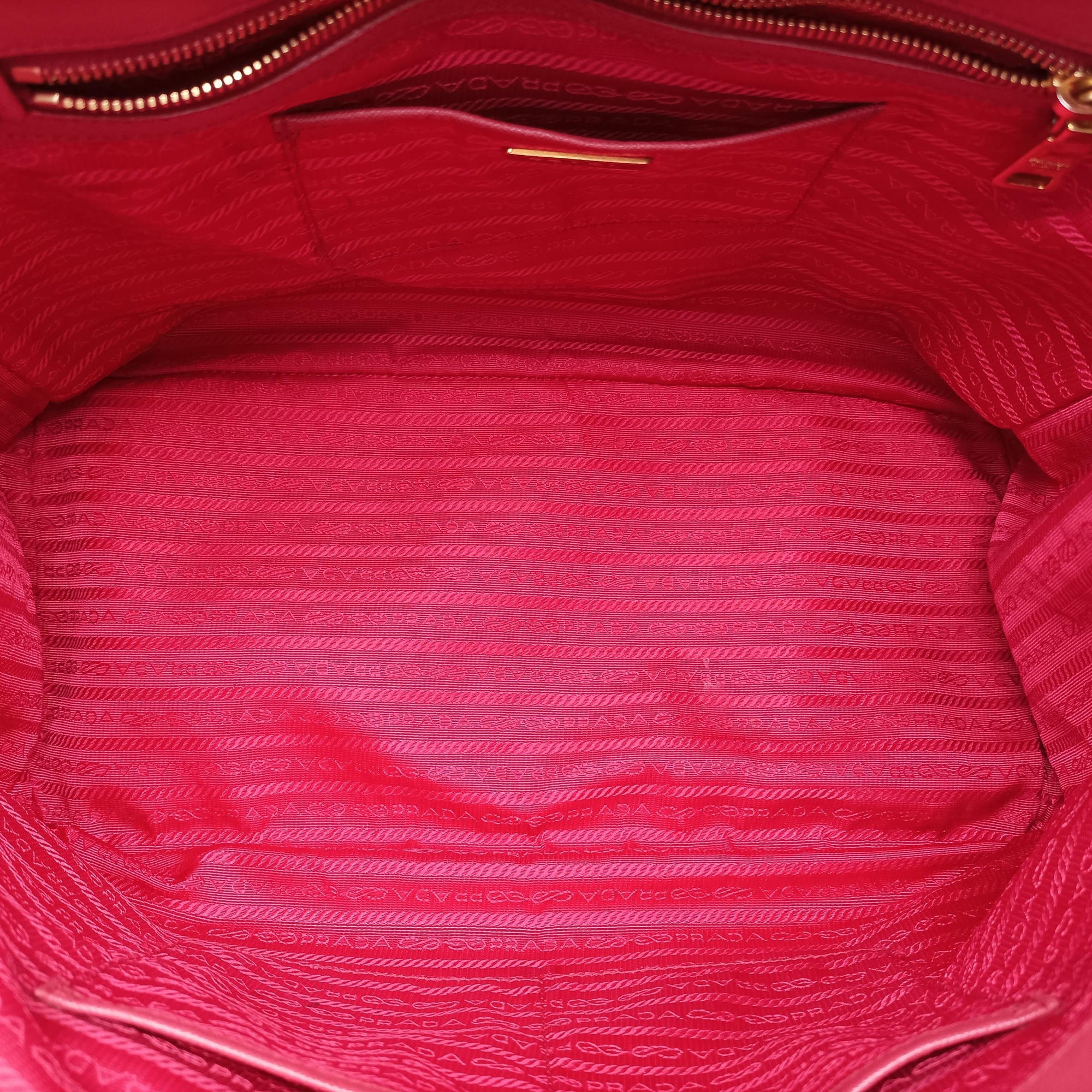 Galleria Red SAFFIANO Leather BN1844 31/Eガレリア レッド サフィアーノレザー BN1844 31/E