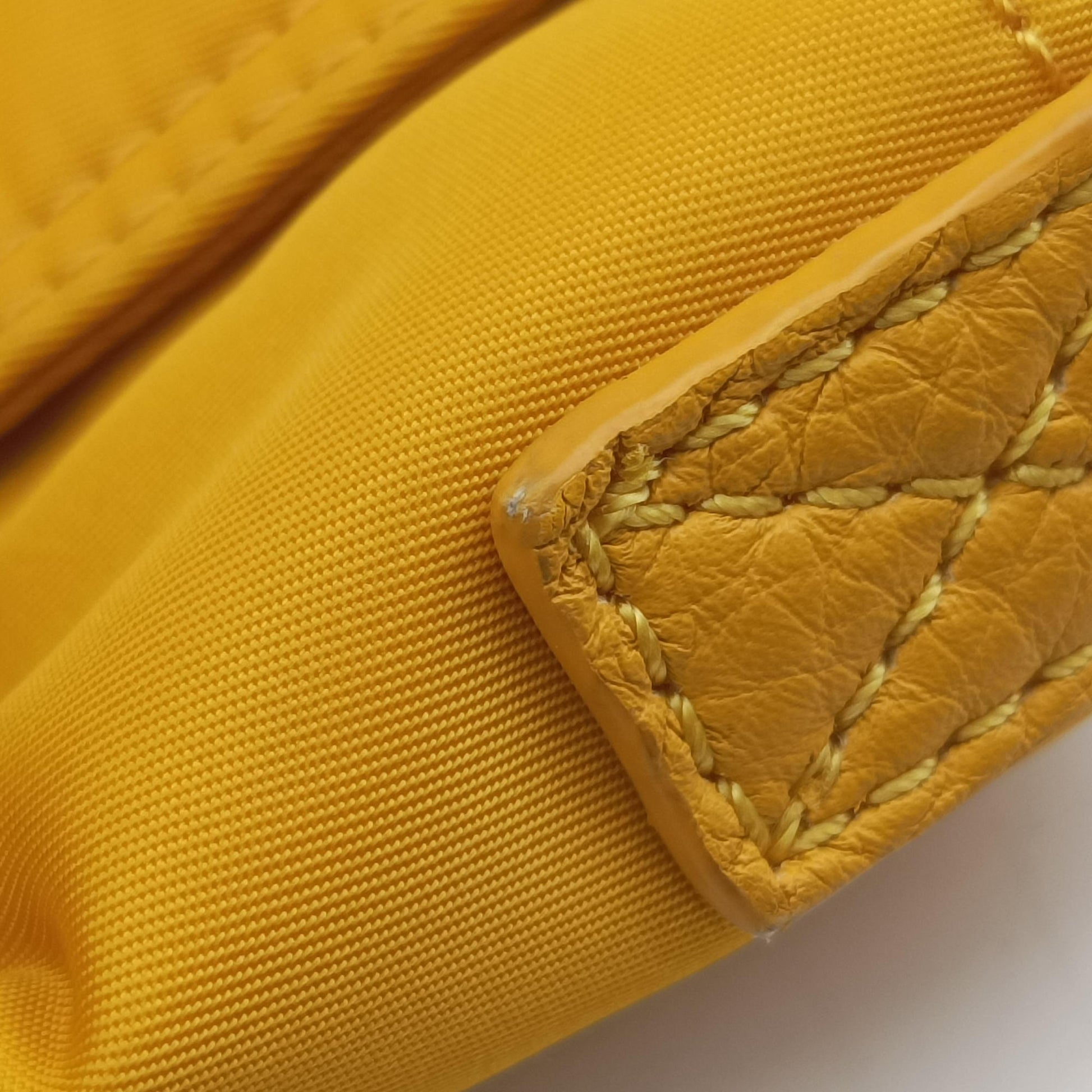 Baguette Messenger Yellow Nylon× leather 7VA536 7VA536 AG0P 219.3262バケットメッセンジャー イエロー ナイロン×レザー 7VA536 7VA536 AG0P 219.3262