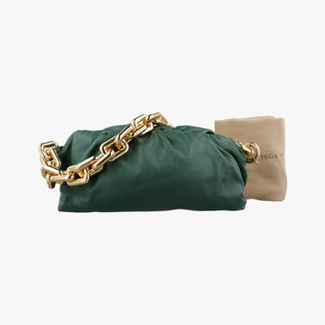 THE Chain Pouch Green lambskin B09554674Wザ チェーン ポーチ グリーン ラムスキン B09554674W