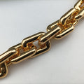 THE Chain Pouch Green lambskin B09554674Wザ チェーン ポーチ グリーン ラムスキン B09554674W