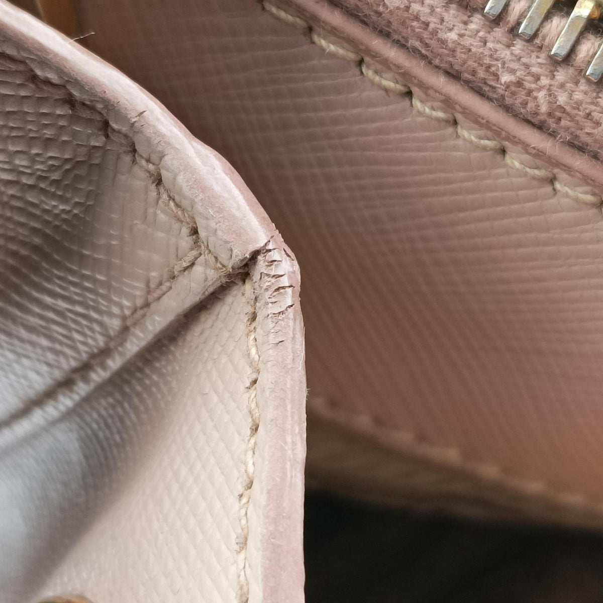 Galleria Pink SAFFIANO Leather BN1786 117ガレリア ピンク サフィアーノレザー BN1786 117