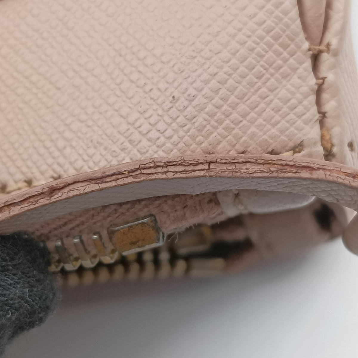 Galleria Pink SAFFIANO Leather BN1786 117ガレリア ピンク サフィアーノレザー BN1786 117