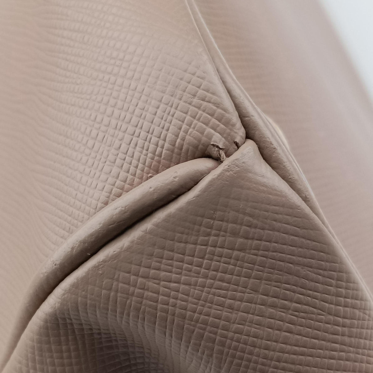 Galleria Pink SAFFIANO Leather BN1786 117ガレリア ピンク サフィアーノレザー BN1786 117