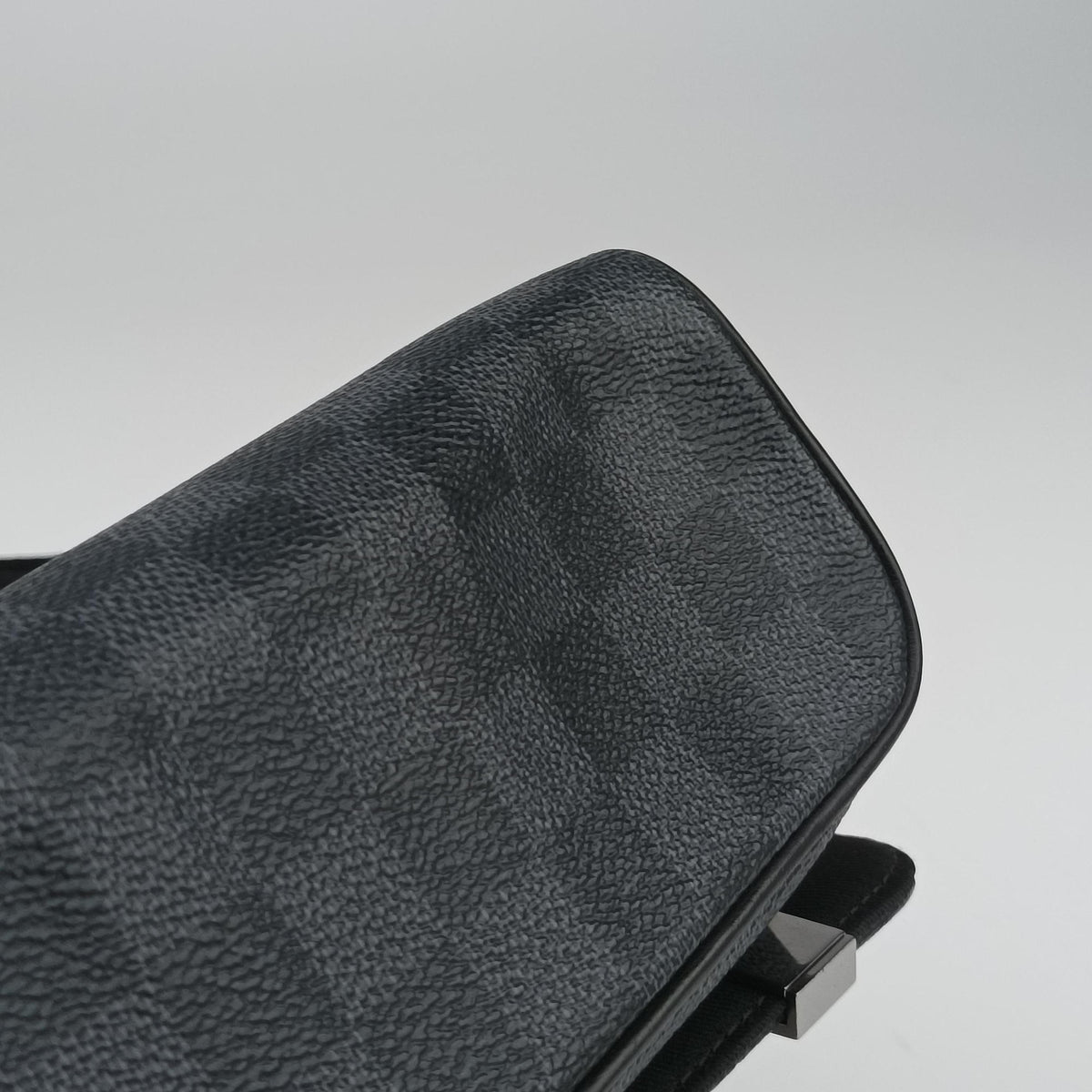 District PM NM LV Alps BLACK×Multicolor DAMIER GRAPHITE CANVAS N40040 CA2158ディストリクトPM NM LVアルプス ブラック×マルチ ダミエ グラファイトキャンバス N40040 CA2158