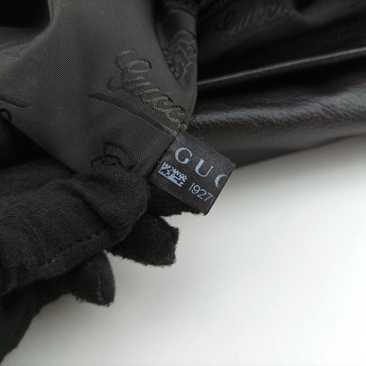 Guccissima Messenger Black Leather 223665 I9276912グッチッシマ メッセンジャー ブラック レザー 223665 I9276912