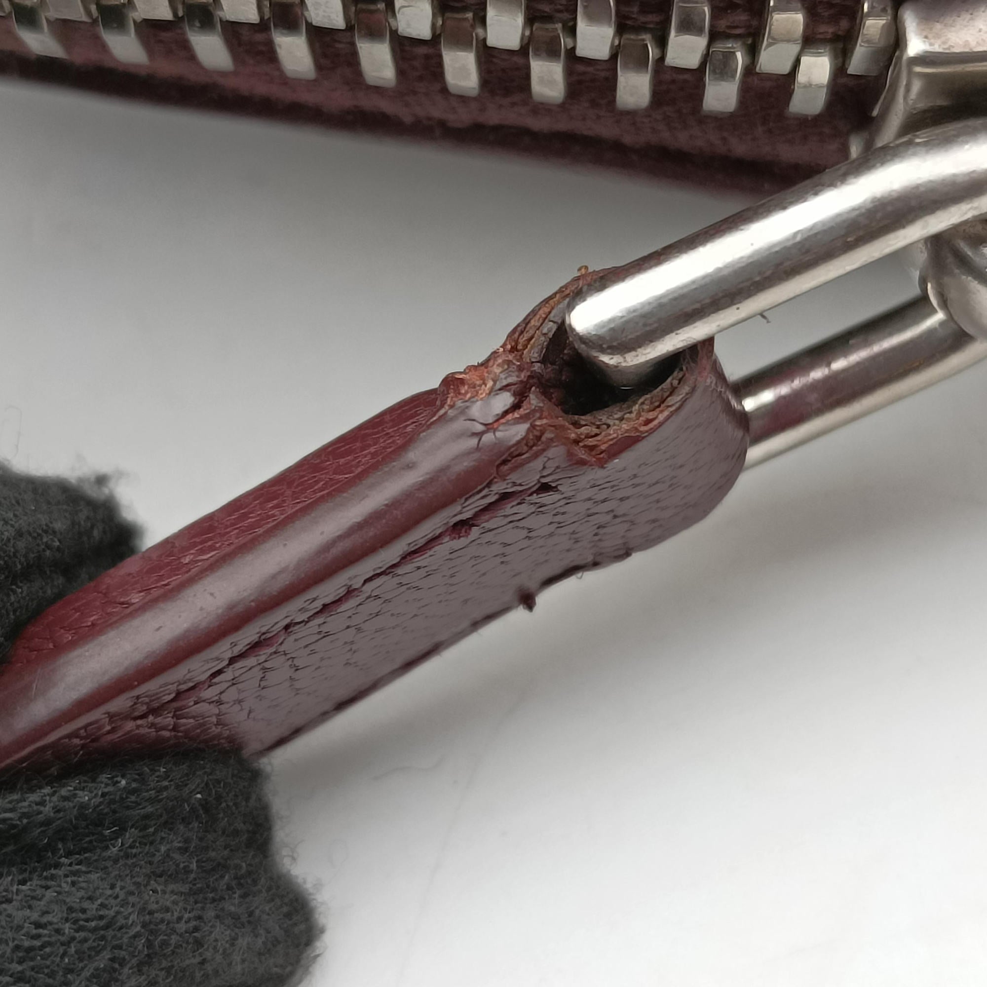 Antigona Burgundy Leather ZE D 0176アンティゴナ ワインレッド レザー ZE D 0176