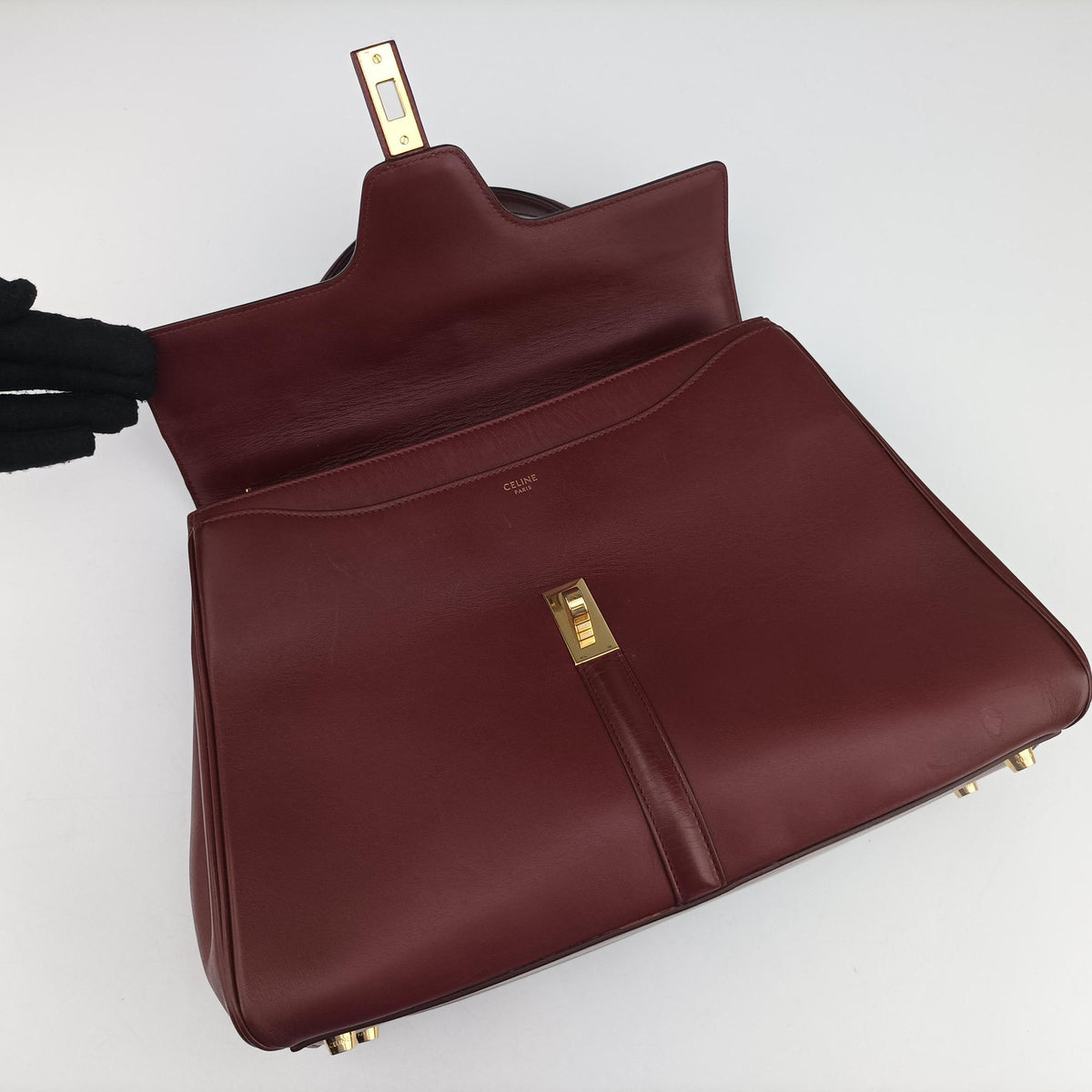 Pre-owned Celine 16 Bag Burgundy Calfskin  shoulderbag | stylenewstar
