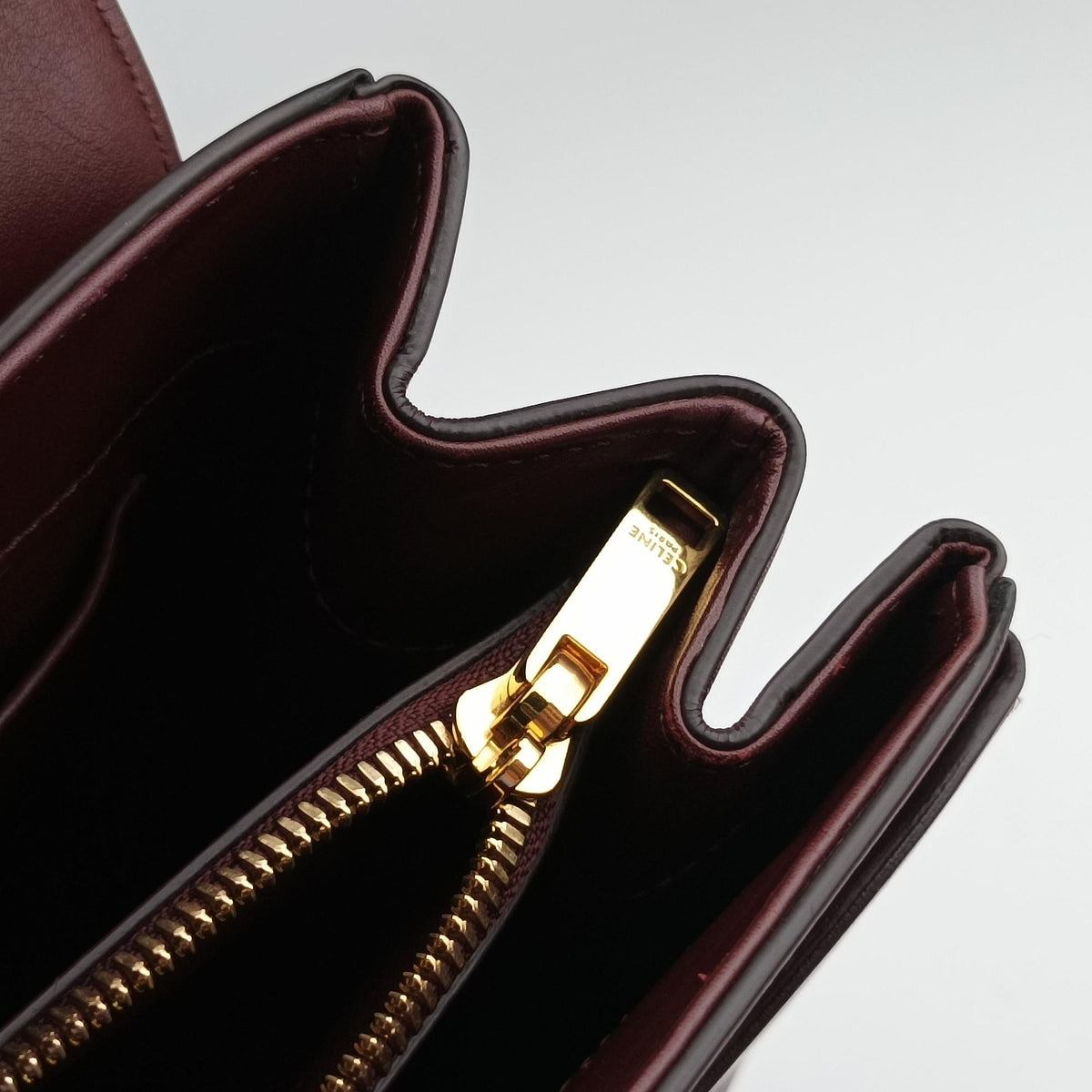 Pre-owned Celine 16 Bag Burgundy Calfskin  shoulderbag | stylenewstar