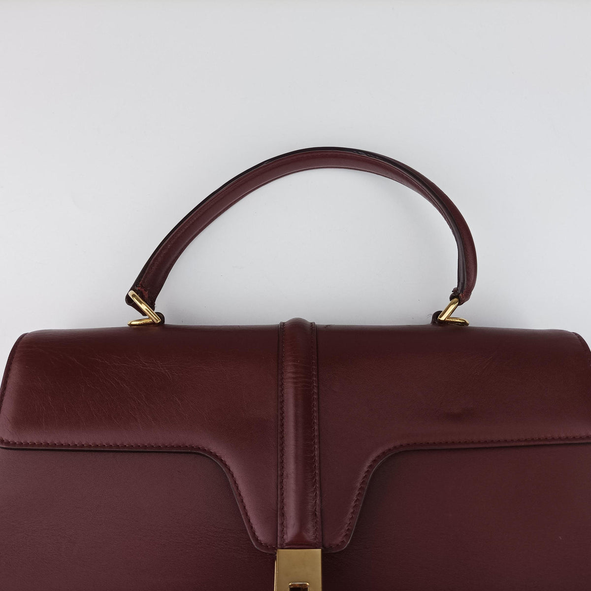 Pre-owned Celine 16 Bag Burgundy Calfskin  shoulderbag | stylenewstar