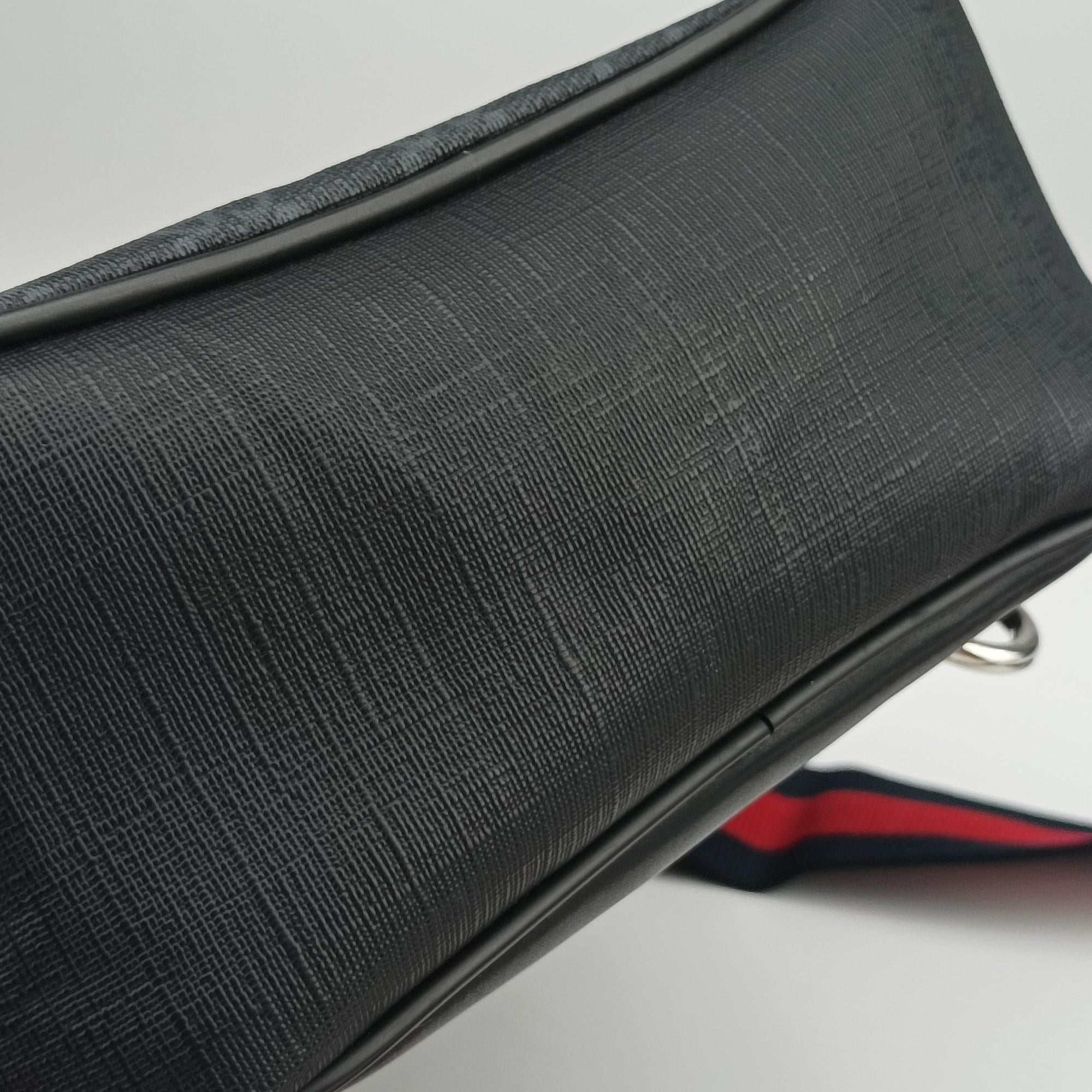 Pre-owned Gucci GG Supreme Navy x Black PVC coated canvas 478325 bum bag/waist bag | stylenewstar