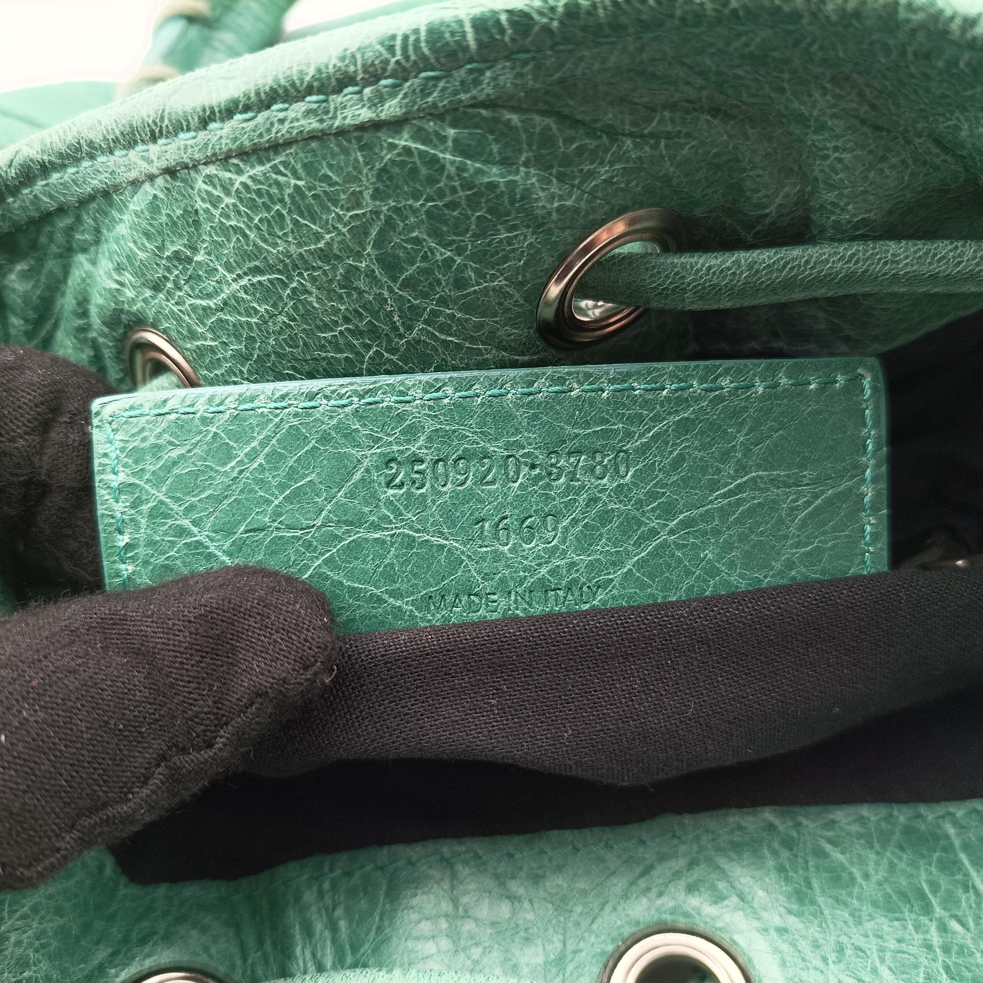 Pre-owned Balenciaga Pompon Green Leather  shoulderbag | stylenewstar