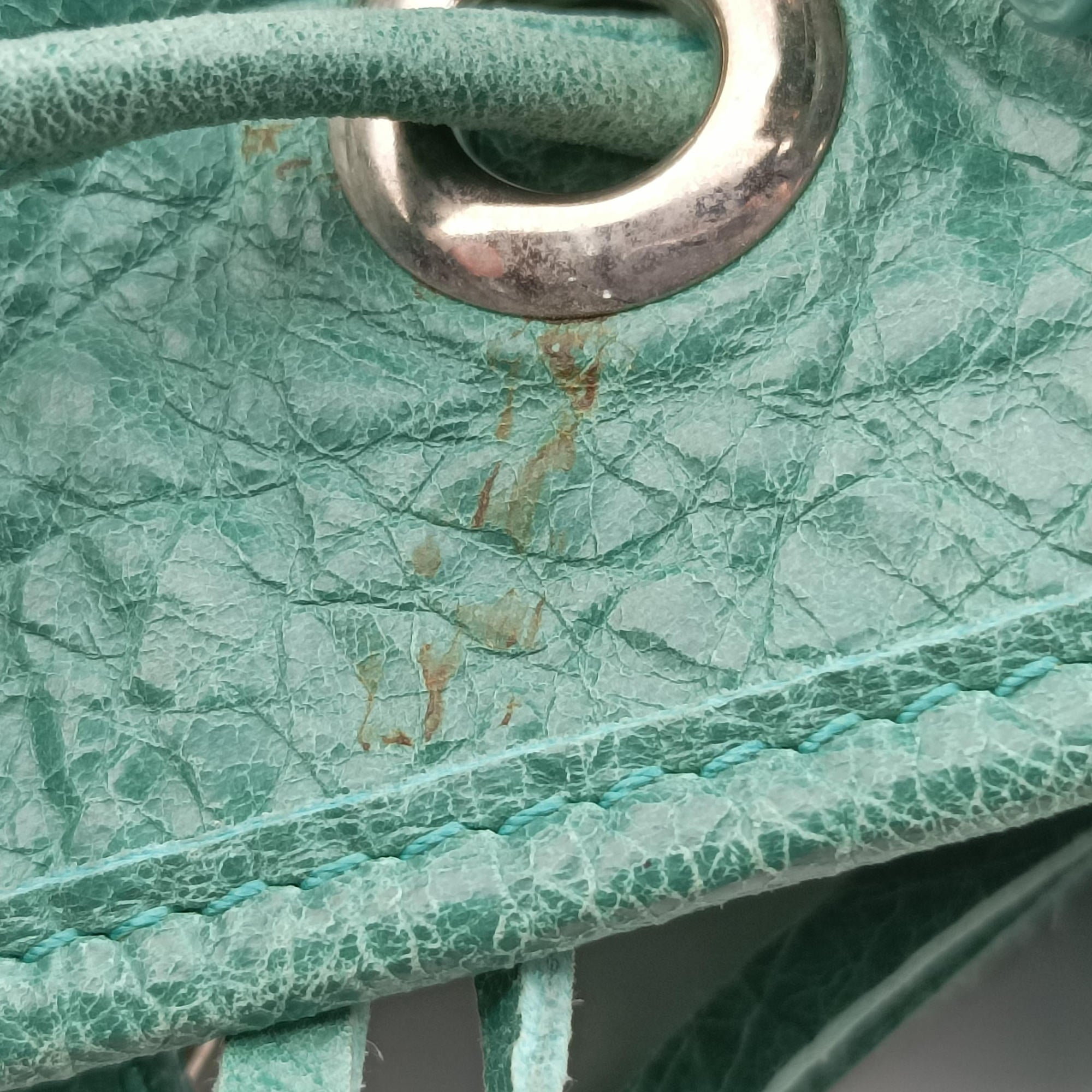 Pre-owned Balenciaga Pompon Green Leather  shoulderbag | stylenewstar