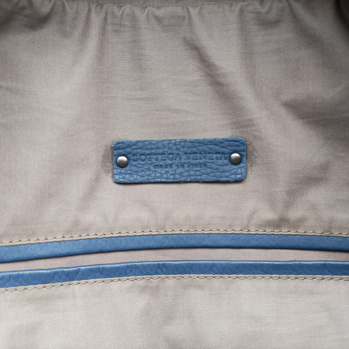 Intrecciato Blue lambskin B05905137Wイントレチャート ブルー ラムスキン B05905137W