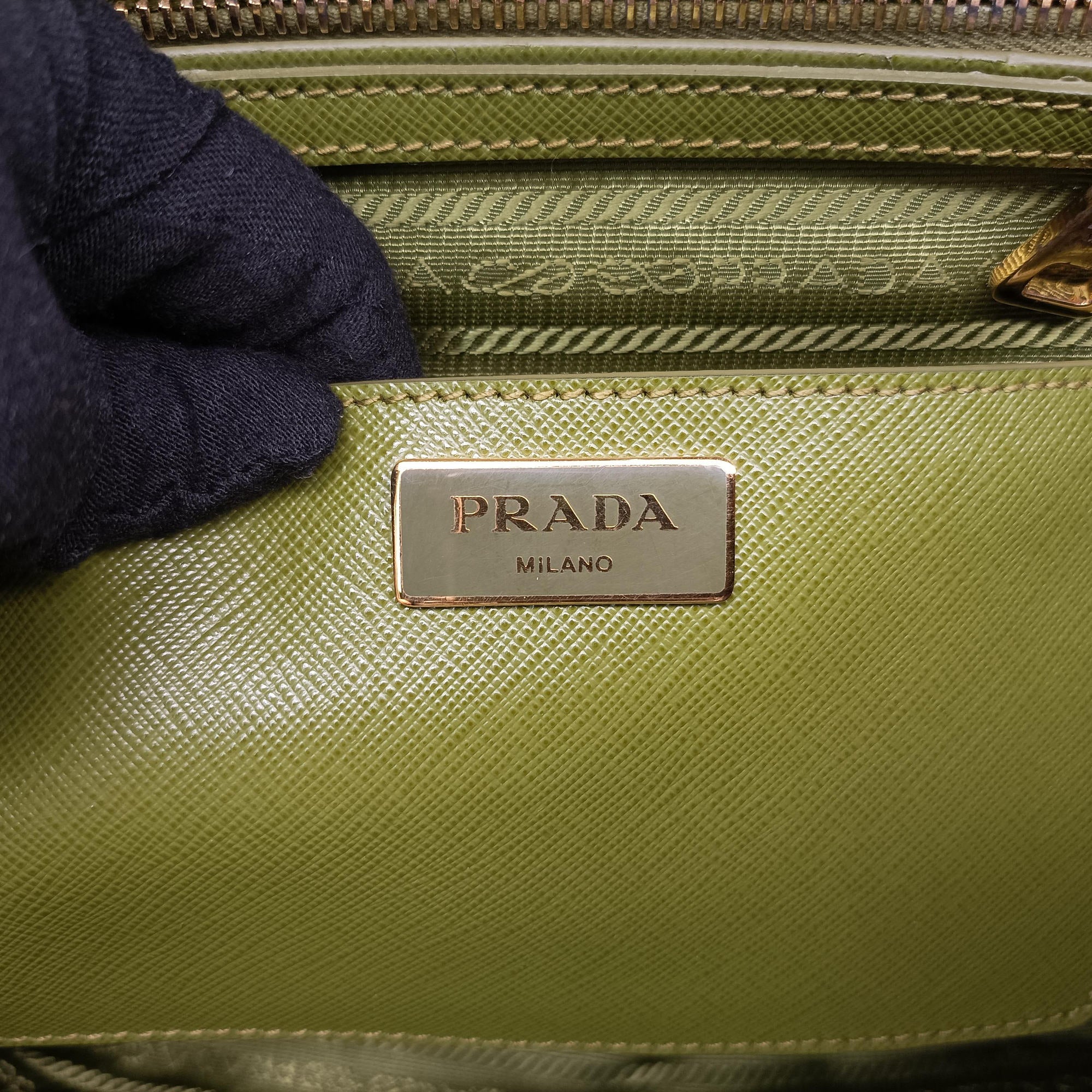 Galleria Green SAFFIANO Leather BN2274 180 2ガレリア グリーン サフィアーノレザー BN2274 180 2