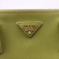 Galleria Green SAFFIANO Leather BN2274 180 2ガレリア グリーン サフィアーノレザー BN2274 180 2