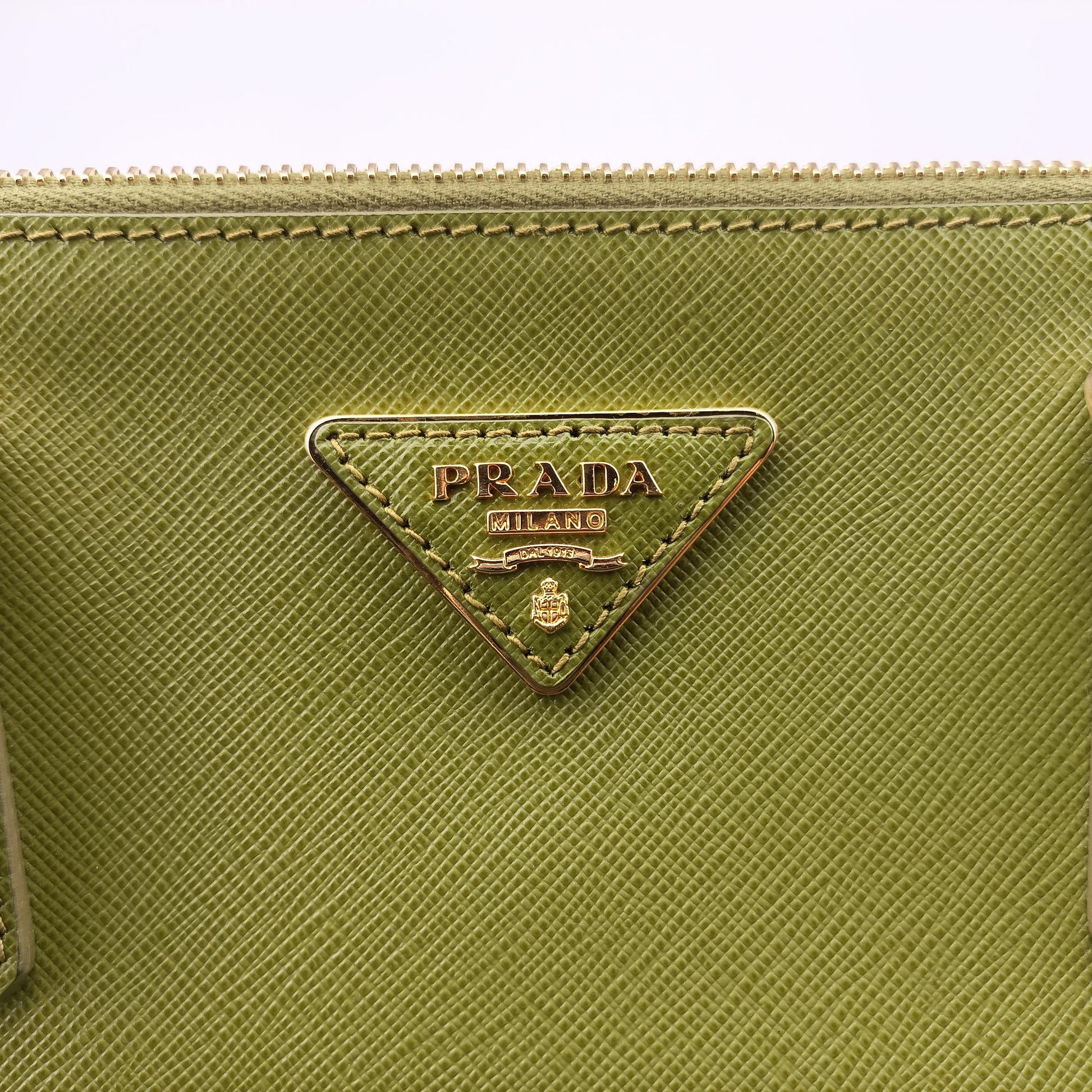 Galleria Green SAFFIANO Leather BN2274 180 2ガレリア グリーン サフィアーノレザー BN2274 180 2