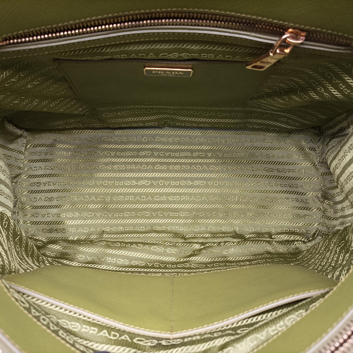 Galleria Green SAFFIANO Leather BN2274 180 2ガレリア グリーン サフィアーノレザー BN2274 180 2