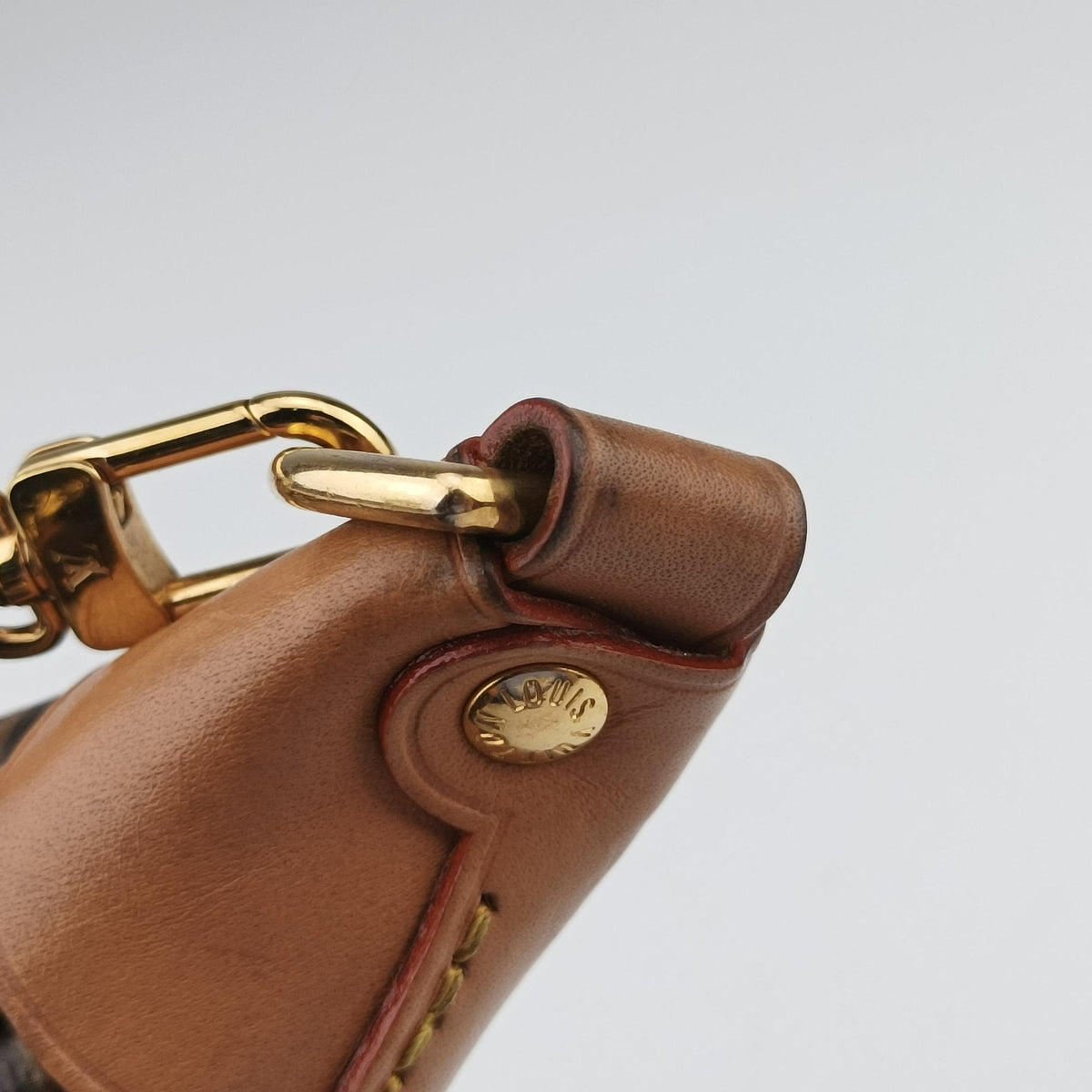 LOOP Brown×Beige Monogram Canvas M81098 IC Chipループ モノグラム/ブラウン×ベージュ モノグラムキャンバス M81098 ICチップ