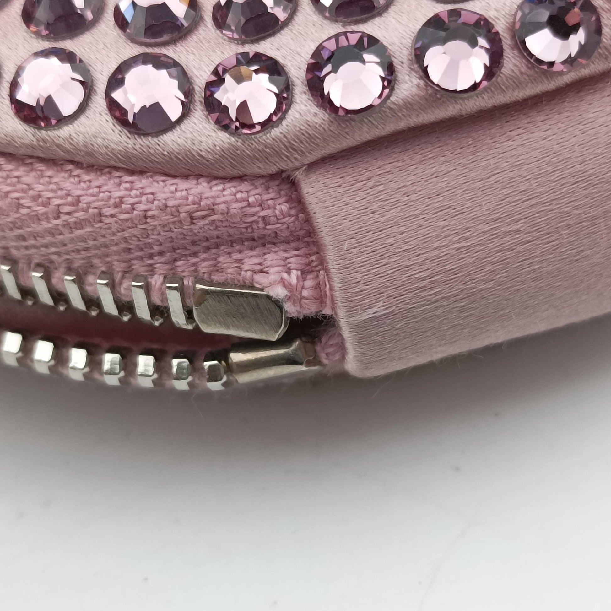 crystal-embellished round Pink silk x Rhinestone 1NR003 42クリスタル ラウンド ピンク シルク x ラインストーン 1NR003 42