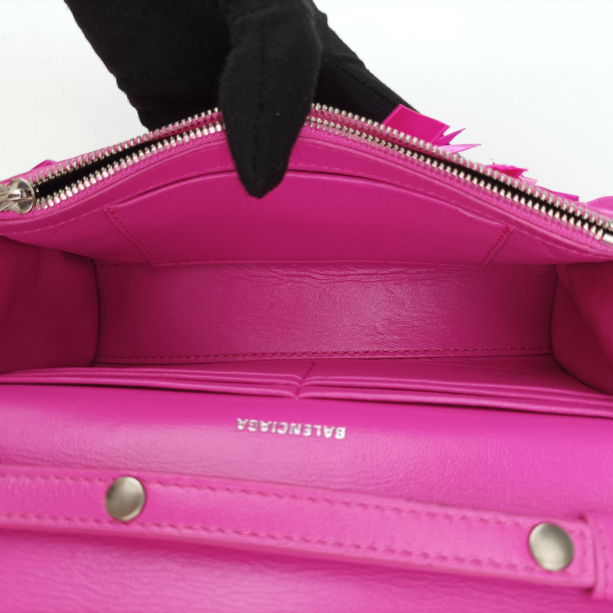 Hourglass Pink Satin× Leather 748750.5643.O.535269アワーグラス ピンク サテン× レザー 748750.5643.O.535269